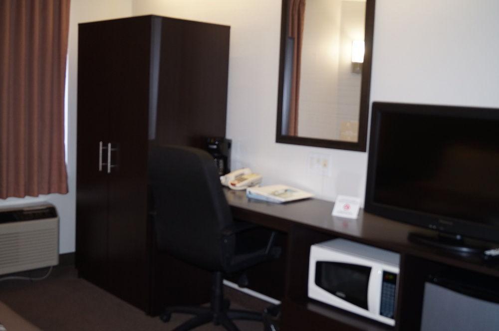 Sleep Inn At Greenville Convention Center Екстериор снимка